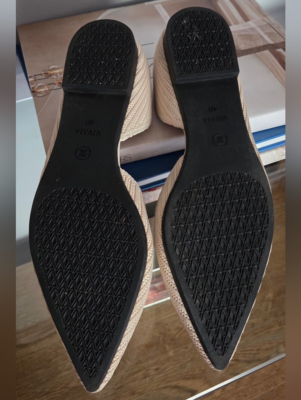 Vivaia Melia Flats Pointed in Light Beige - Picture 10 of 13